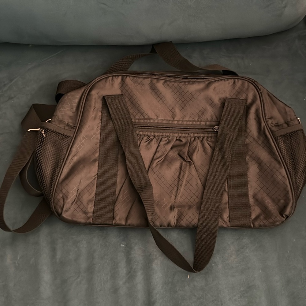 Thirty one retired All in tote duffle weekender, black, with shoulder strap NWOT